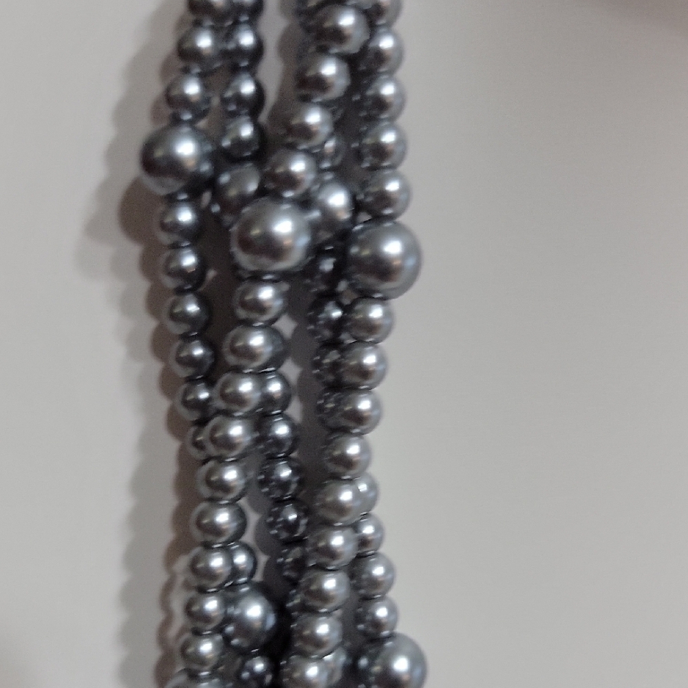 Vera Wang Silver Beaded Necklace - Picture 4 of 9